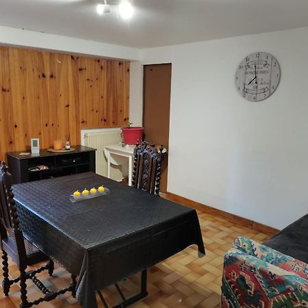 Mon Petit Studio Apartman Montmorillon Kültér fotó