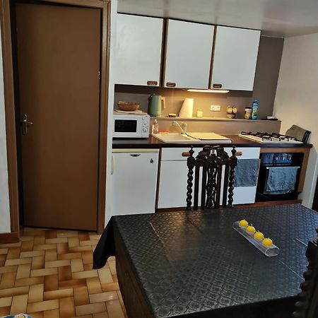 Mon Petit Studio Apartman Montmorillon Kültér fotó