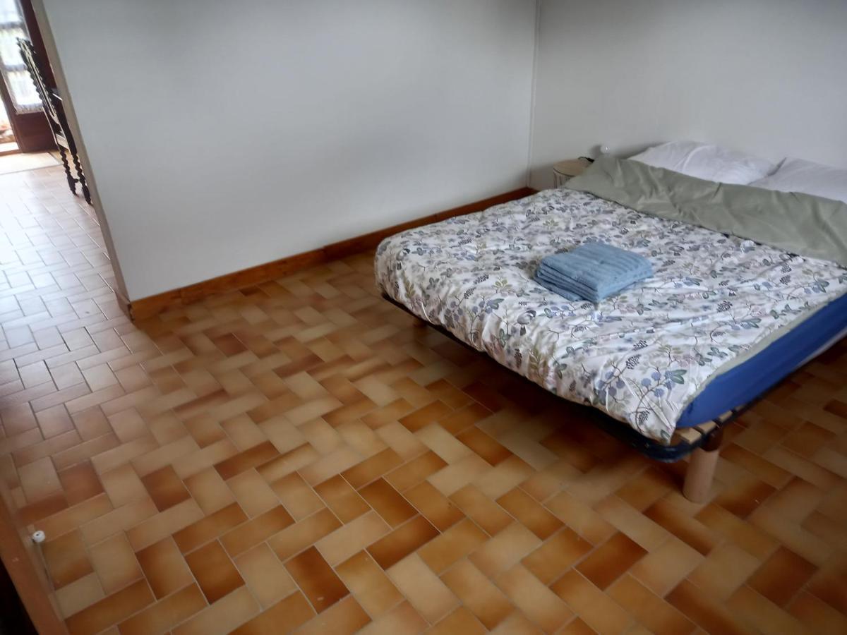 Mon Petit Studio Apartman Montmorillon Kültér fotó
