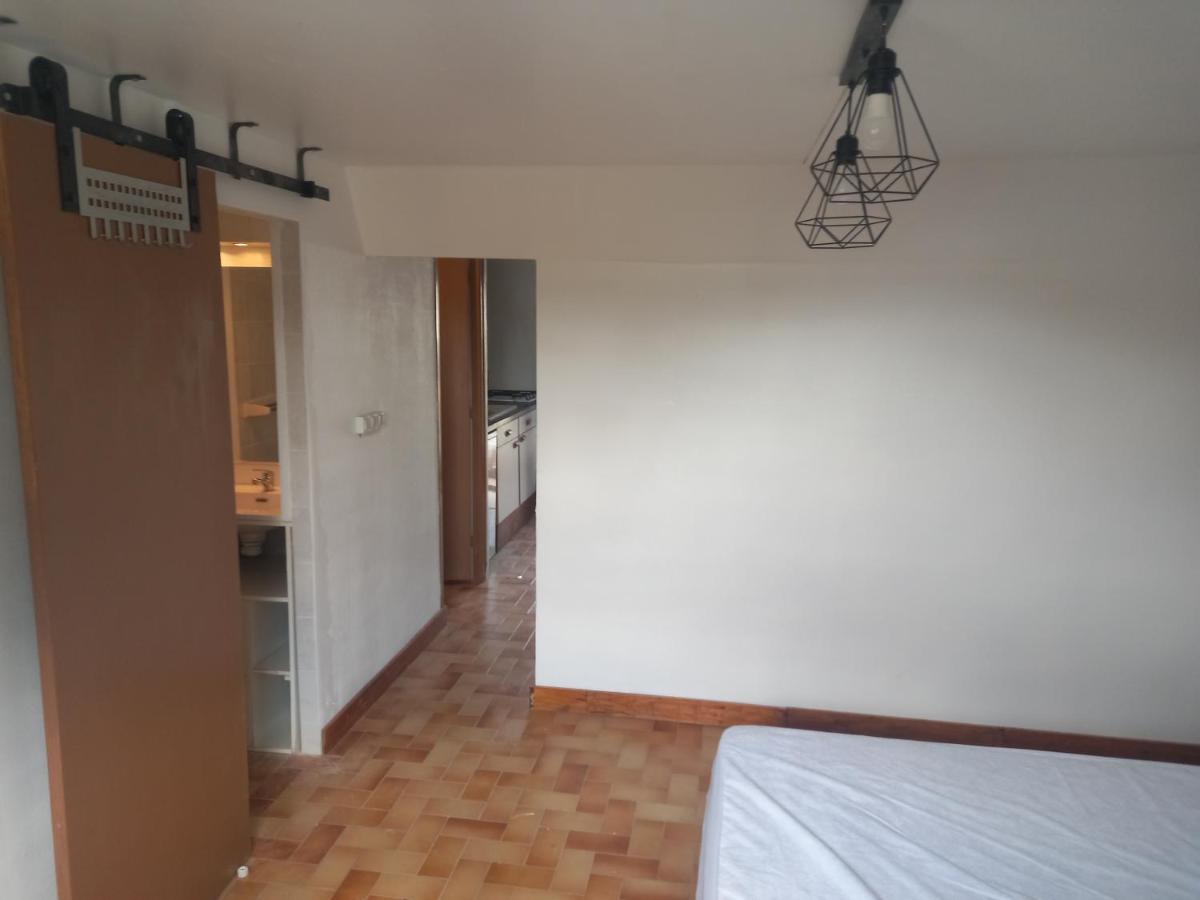 Mon Petit Studio Apartman Montmorillon Kültér fotó